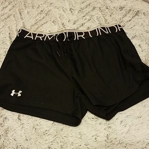 UNDER ARMOUR SHORTS